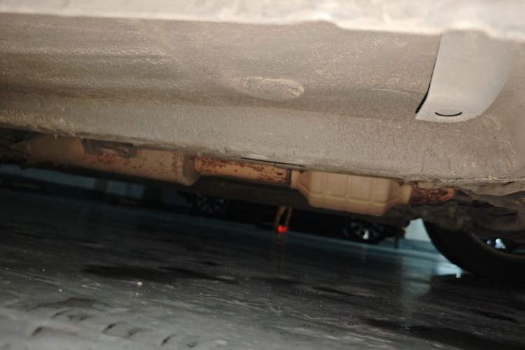Used Bestune B90 2014 1.8T Automatic Flagship Model Chassis Front Right