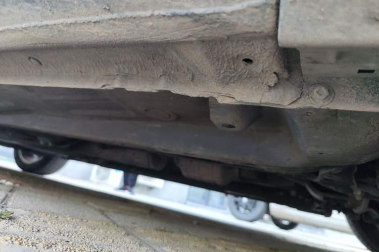 Used Bestune B90 2014 1.8T automatic comfort version Chassis Front Right