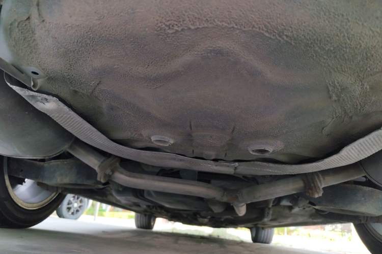 Used Bestune B90 2014 1.8T automatic comfort version Chassis Rear