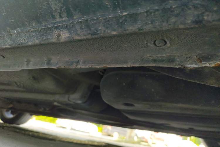 Used Bestune B90 2014 1.8T automatic comfort version Chassis Rear Left
