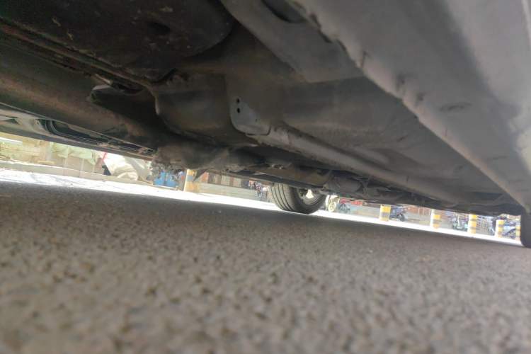 Used Bestune B90 2014 1.8T automatic comfort version Chassis Rear Right
