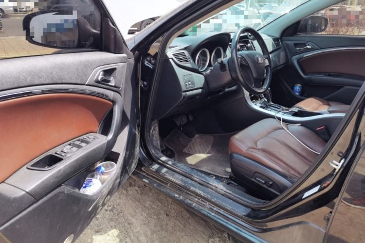 Used Bestune B90 2014 1.8T Automatic Luxury Model Driver Seat