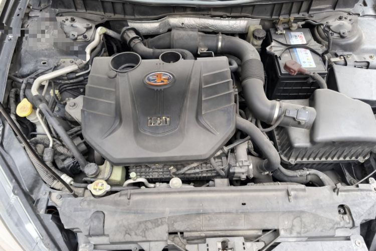 Used Bestune B90 2014 1.8T Automatic Luxury Model Engine Bay