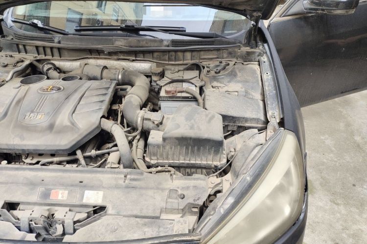 Used Bestune B90 2014 1.8T Automatic Luxury Model Engine Bay Left