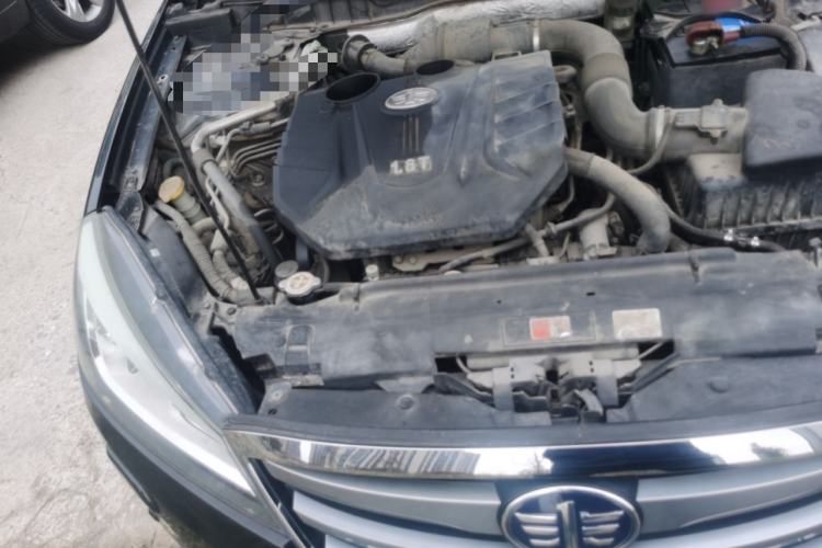 Used Bestune B90 2014 1.8T Automatic Luxury Model Engine Bay Right