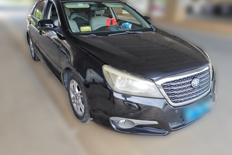 Used Bestune B90 2014 1.8T Automatic Luxury Model Front Right 45 Deg