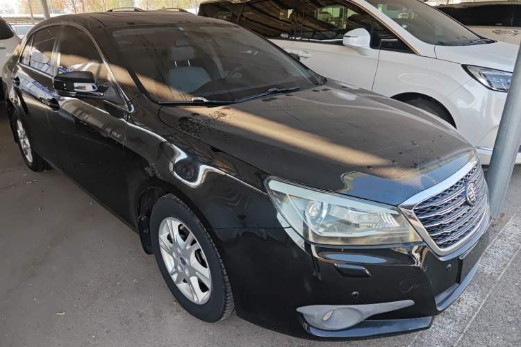 Used Bestune B90 2014 1.8T Automatic Luxury Model Front Right 45 Deg