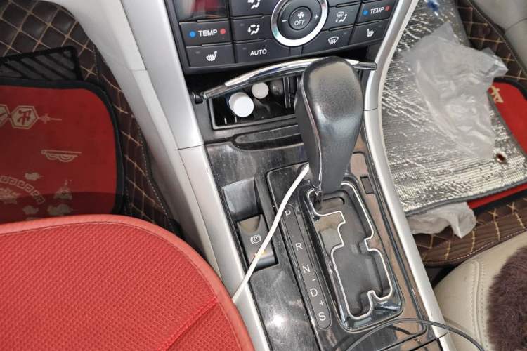 Used Bestune B90 2014 1.8T Automatic Luxury Model Gear Lever