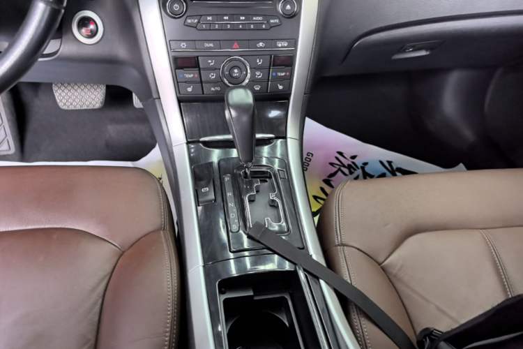 Used Bestune B90 2014 1.8T Automatic Luxury Model Gear Lever