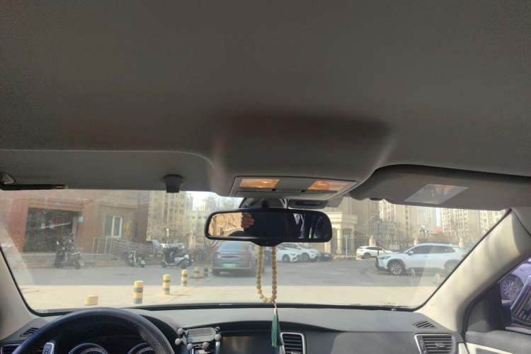 Used Bestune B90 2014 1.8T automatic comfort version Headliner