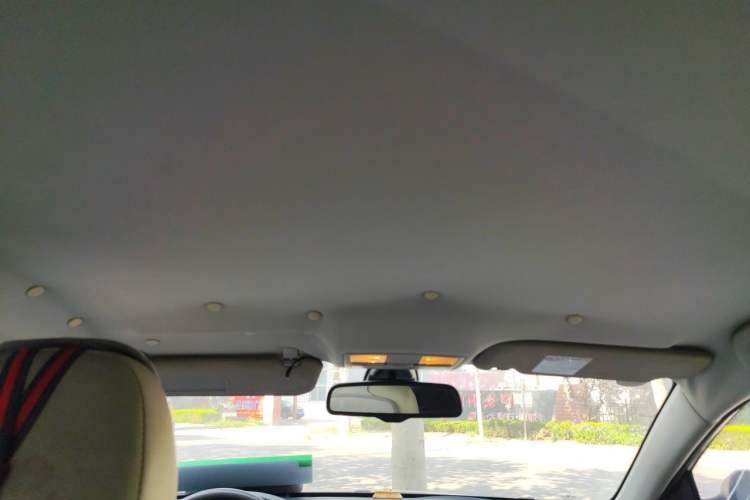 Used Bestune B90 2014 1.8T automatic comfort version Headliner