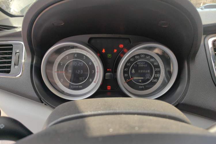 Used Bestune B90 2014 1.8T automatic comfort version Instrument Cluster