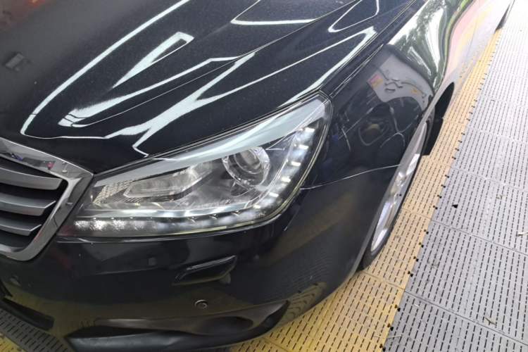 Used Bestune B90 2014 1.8T Automatic Luxury Model Left Front Headlight