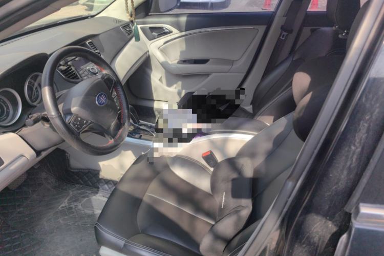 Used Bestune B90 2014 1.8T automatic comfort version Left Front Seat