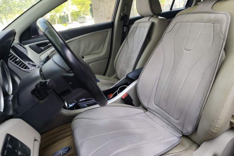 Used Bestune B90 2014 1.8T automatic comfort version Left Front Seat