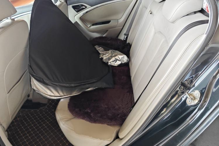 Used Bestune B90 2014 1.8T Automatic Luxury Model Left Rear Seat