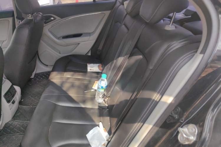 Used Bestune B90 2014 1.8T automatic comfort version Left Rear Seat