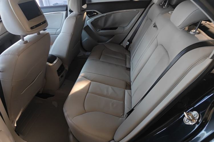 Used Bestune B90 2014 1.8T Automatic Luxury Model Left Rear Seat