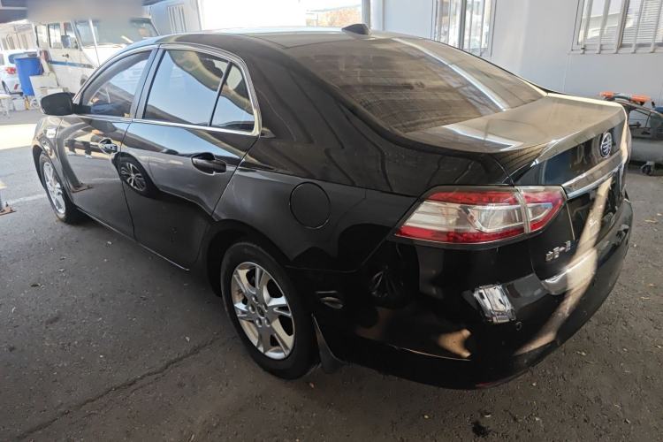 Used Bestune B90 2014 1.8T Automatic Luxury Model Left Side