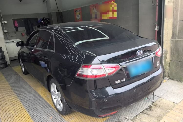 Used Bestune B90 2014 1.8T Automatic Luxury Model Rear Left 45 Deg