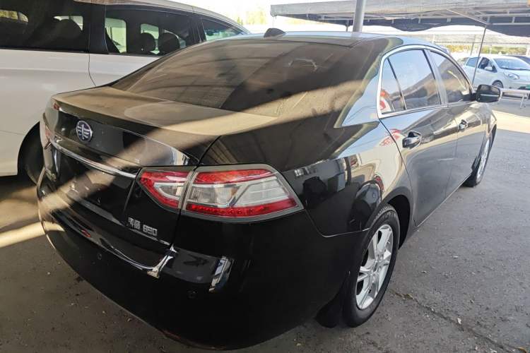 Used Bestune B90 2014 1.8T Automatic Luxury Model Rear Right 45 Deg
