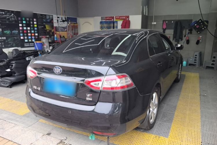 Used Bestune B90 2014 1.8T Automatic Luxury Model Rear Right 45 Deg