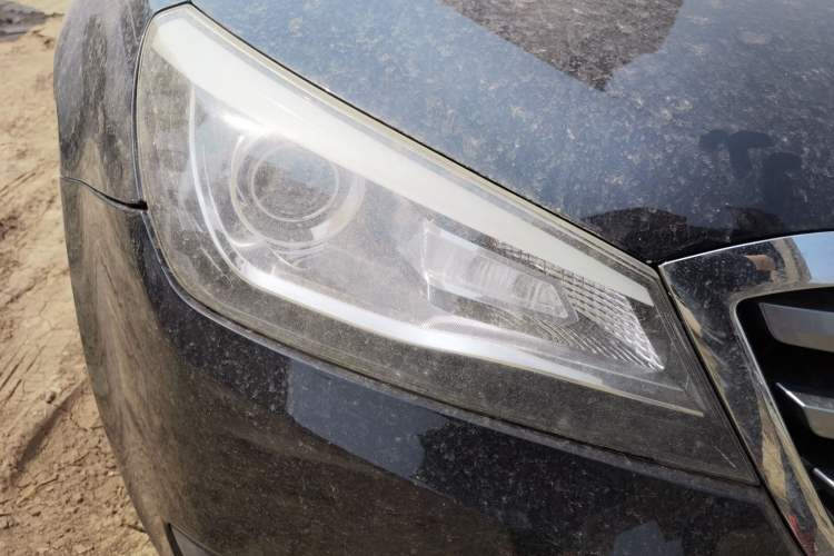 Used Bestune B90 2014 1.8T Automatic Luxury Model Right Front Headlight