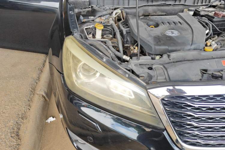 Used Bestune B90 2014 1.8T Automatic Luxury Model Right Front Headlight