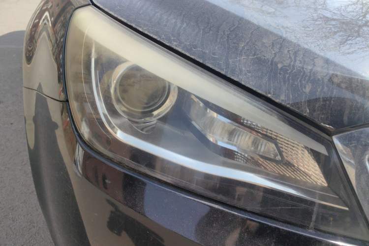 Used Bestune B90 2014 1.8T automatic comfort version Right Front Headlight