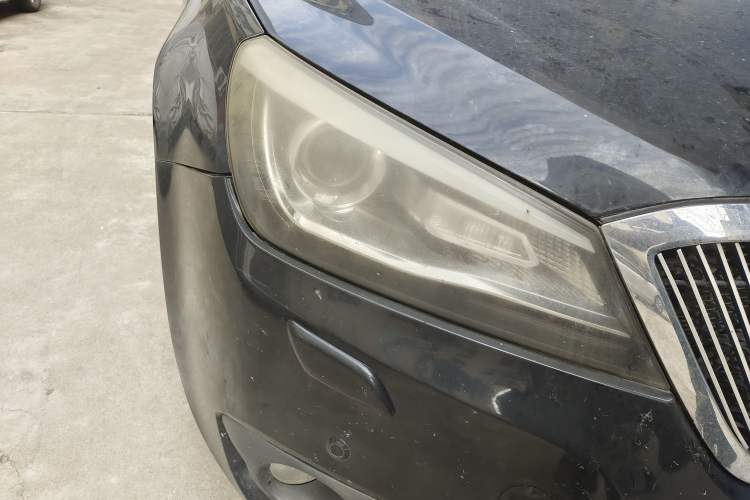 Used Bestune B90 2014 1.8T Automatic Luxury Model Right Front Headlight