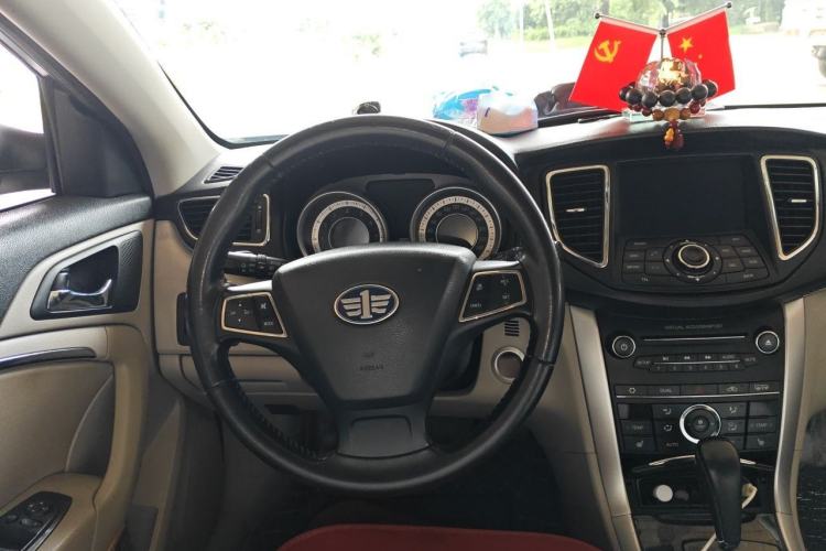 Used Bestune B90 2014 1.8T Automatic Luxury Model Steering Wheel