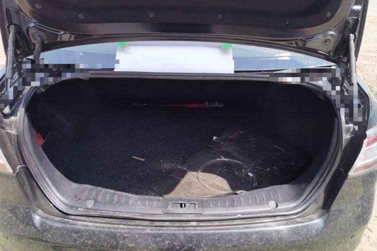 Used Bestune B90 2014 1.8T Automatic Luxury Model Trunk