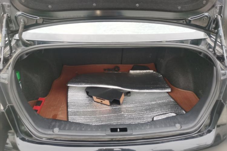 Used Bestune B90 2014 1.8T Automatic Luxury Model Trunk