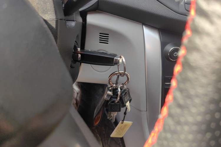Used Bestune B90 2014 1.8T automatic comfort version Vehicle Key