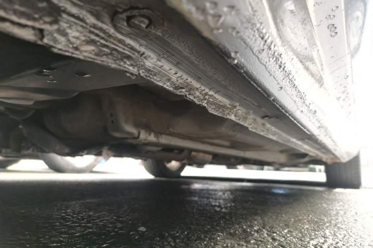 Used Bestune B90 2014 1.8T automatic comfort version Chassis Rear Right