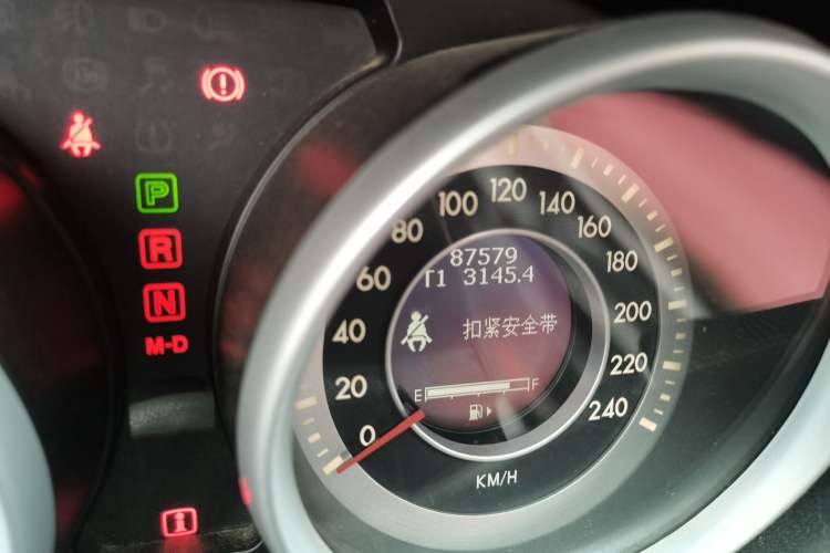 Used Bestune B90 2014 1.8T automatic comfort version Odometer Close Up