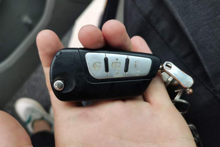 Used Bestune B90 2014 1.8T automatic comfort version Vehicle Key