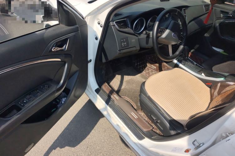Used Bestune B90 2014 1.8T Automatic Luxury Model Driver Seat