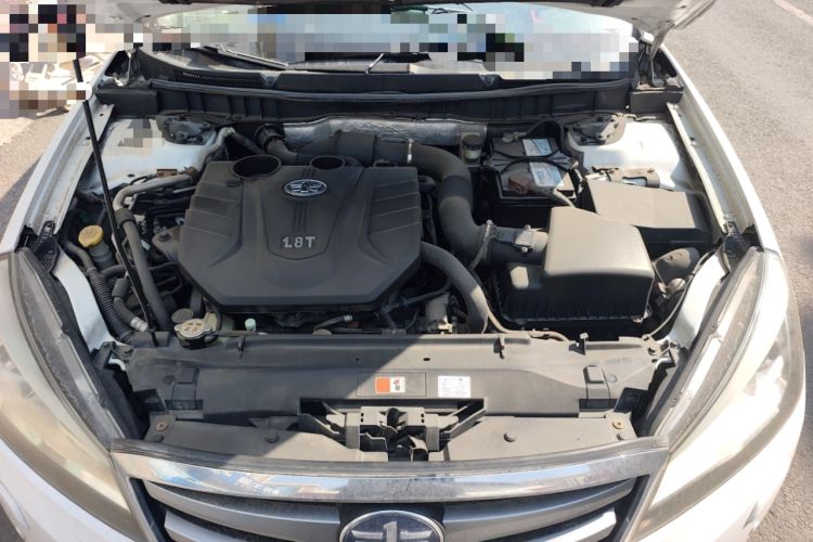 Used Bestune B90 2014 1.8T Automatic Luxury Model Engine Bay
