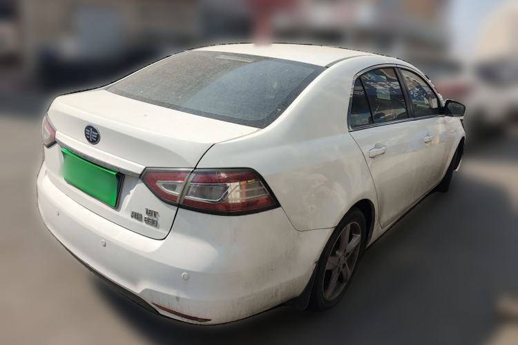 Used Bestune B90 2014 1.8T Automatic Luxury Model Rear Right 45 Deg