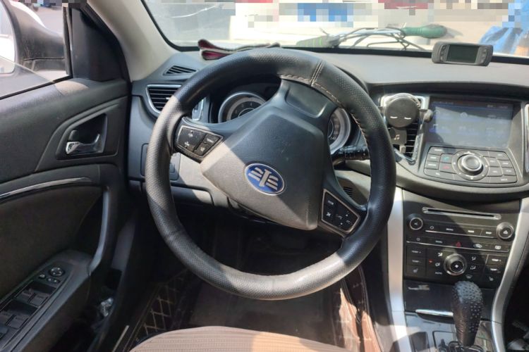Used Bestune B90 2014 1.8T Automatic Luxury Model Steering Wheel