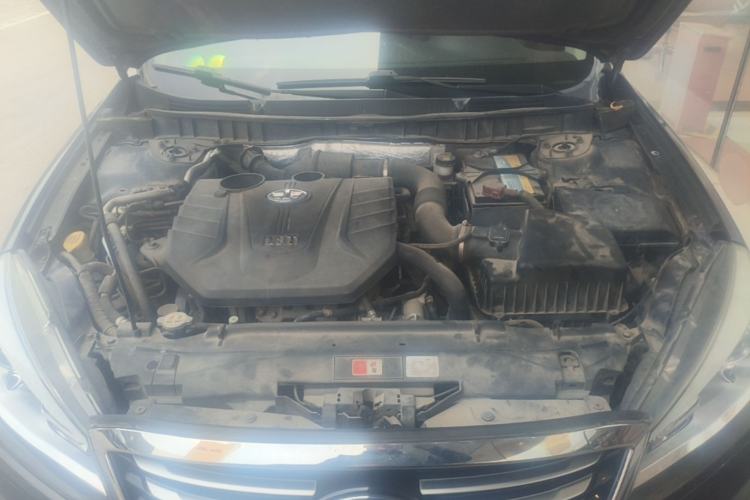 Used Bestune B90 2016 10th Anniversary Edition 1.8T Automatic Luxury Model Engine Bay