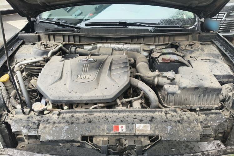 Used Bestune B90 2016 10th Anniversary Edition 1.8T Automatic Luxury Model Engine Bay
