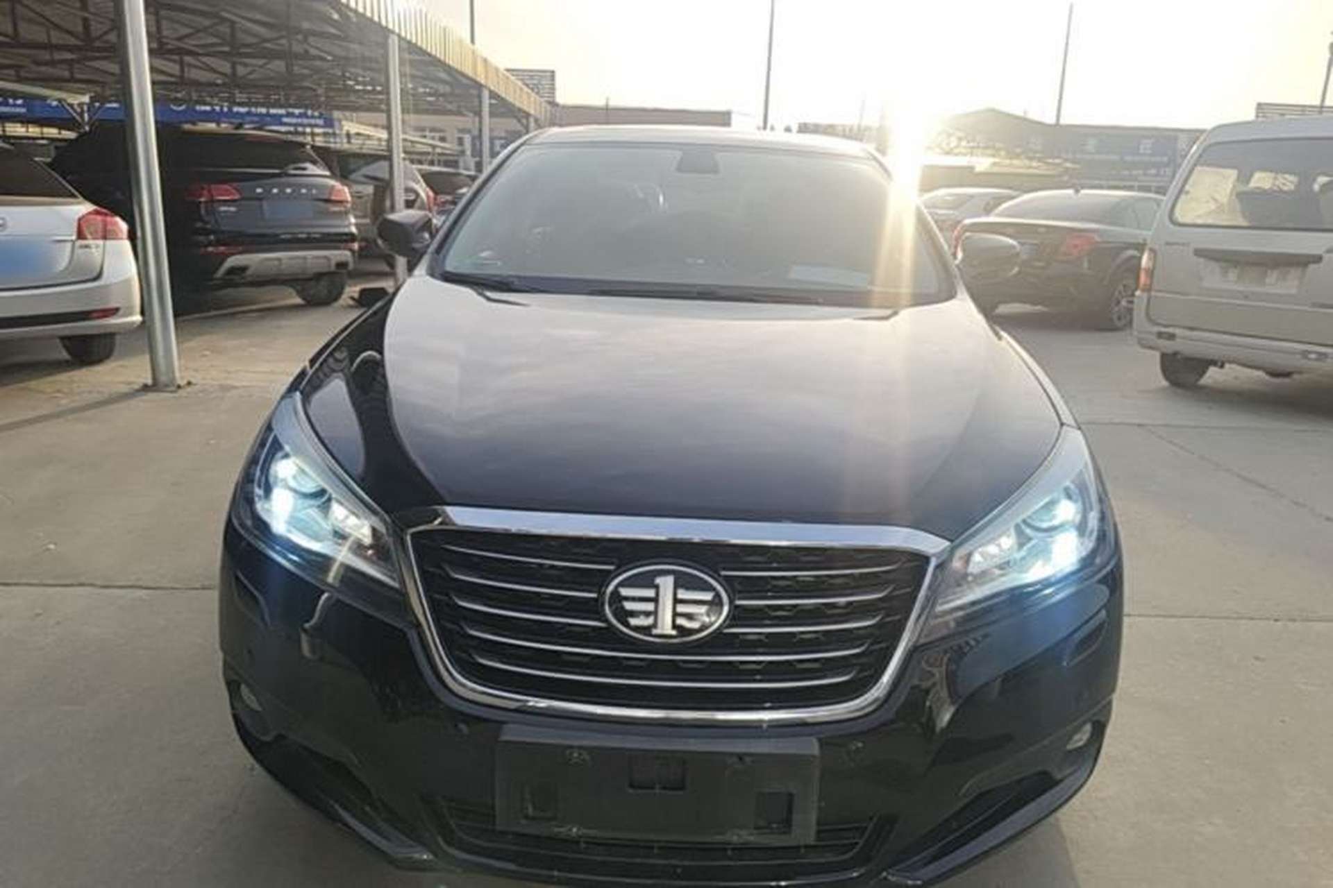 Used Bestune B90 2016 10th Anniversary Edition 1.8T Automatic Prestige Model Front
