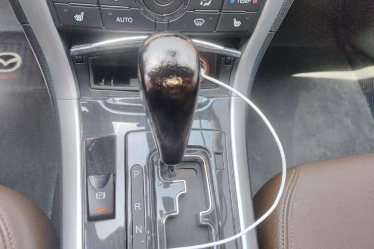 Used Bestune B90 2016 10th Anniversary Edition 1.8T Automatic Luxury Model Gear Lever