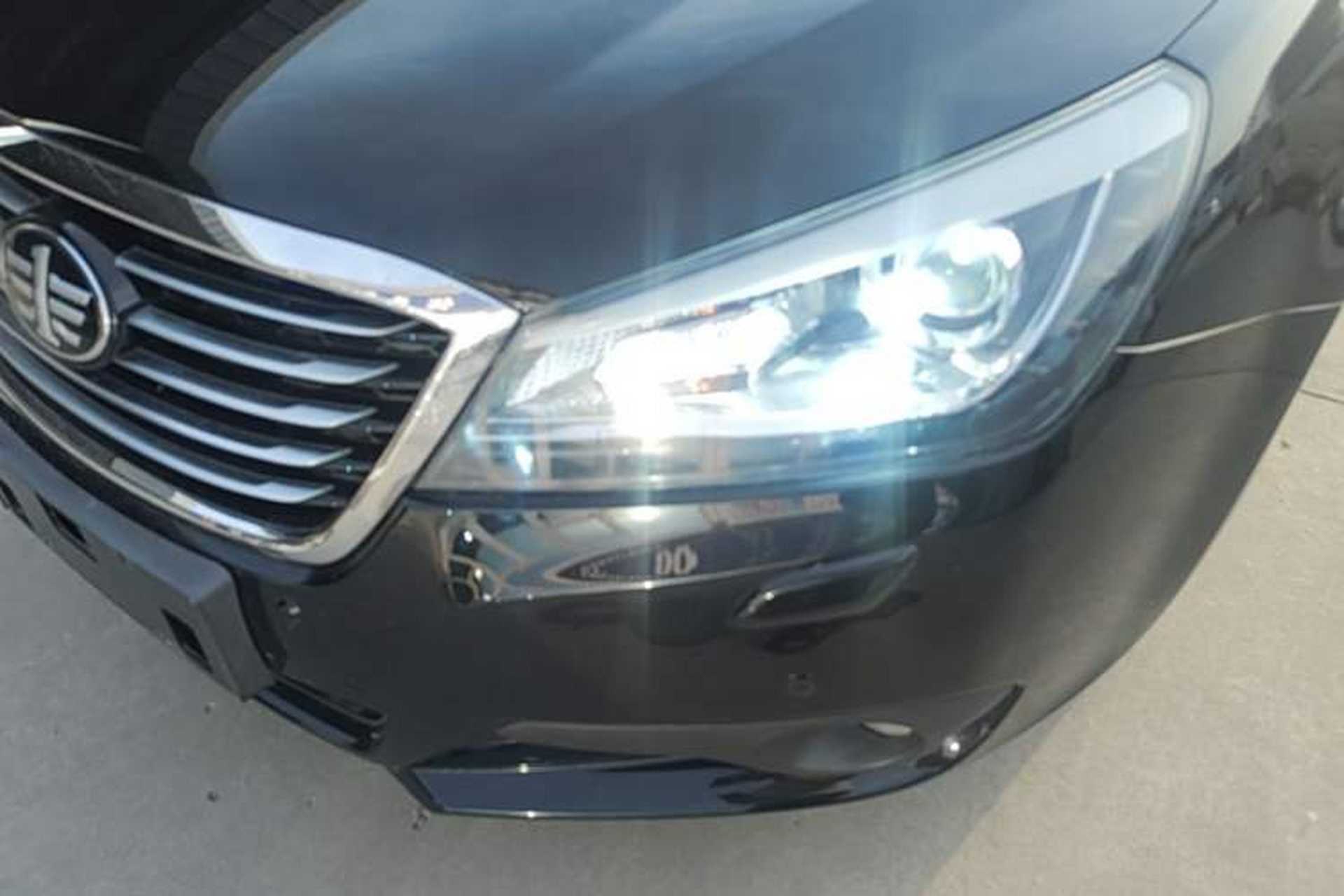 Used Bestune B90 2016 10th Anniversary Edition 1.8T Automatic Prestige Model Left Front Headlight