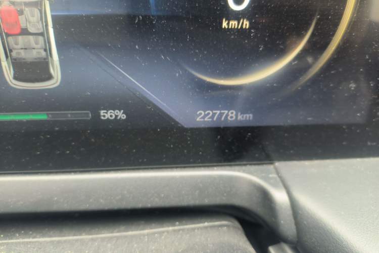 Used Bestune E01 2020 Gravitational Wave Model Odometer Close Up