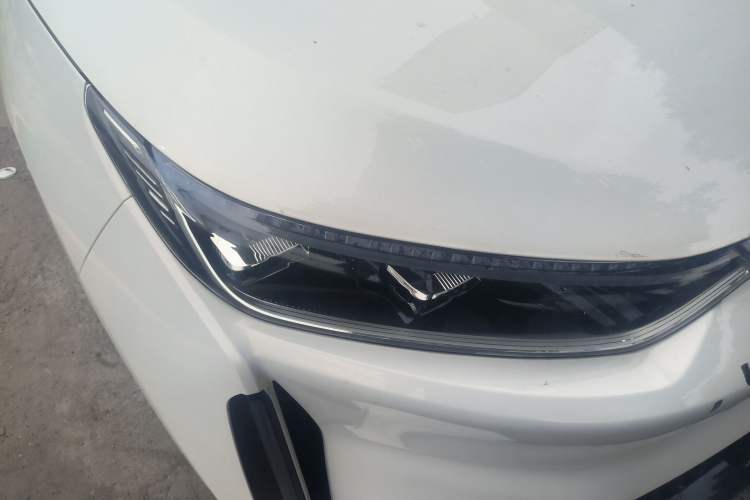 Used Bestune E01 2020 Gravitational Wave Model Right Front Headlight