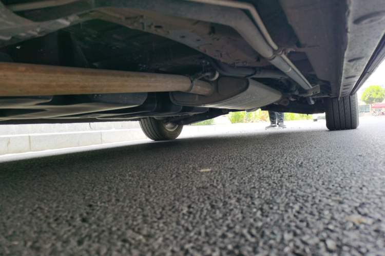 Used Bestune M9 2023 2.0T Ultimate Edition Chassis Front Left