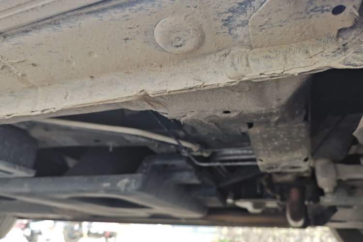 Used Bestune M9 2023 2.0T Ultimate Edition Chassis Front Right